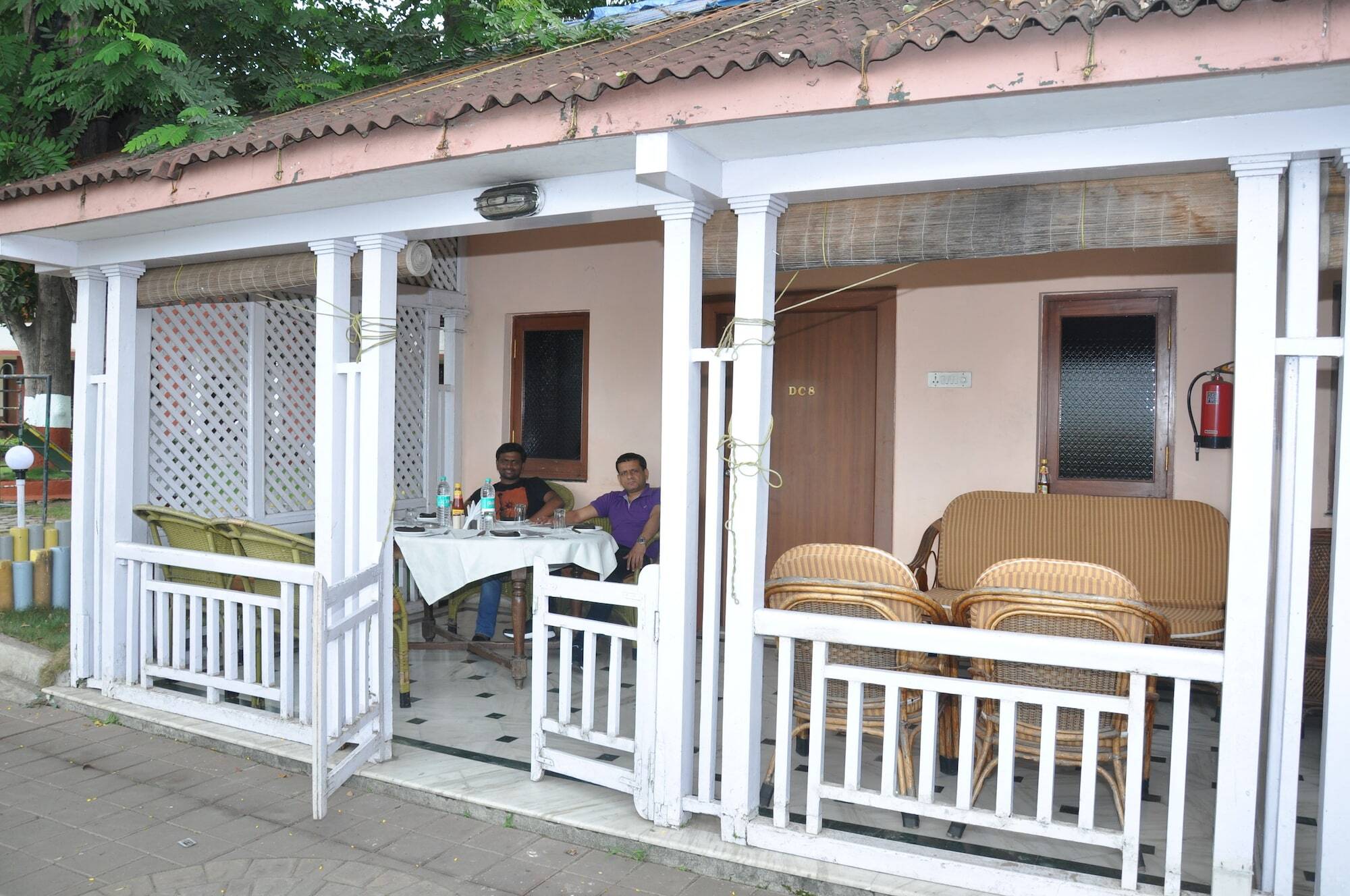 Turf Club House Hotell Pune Exteriör bild