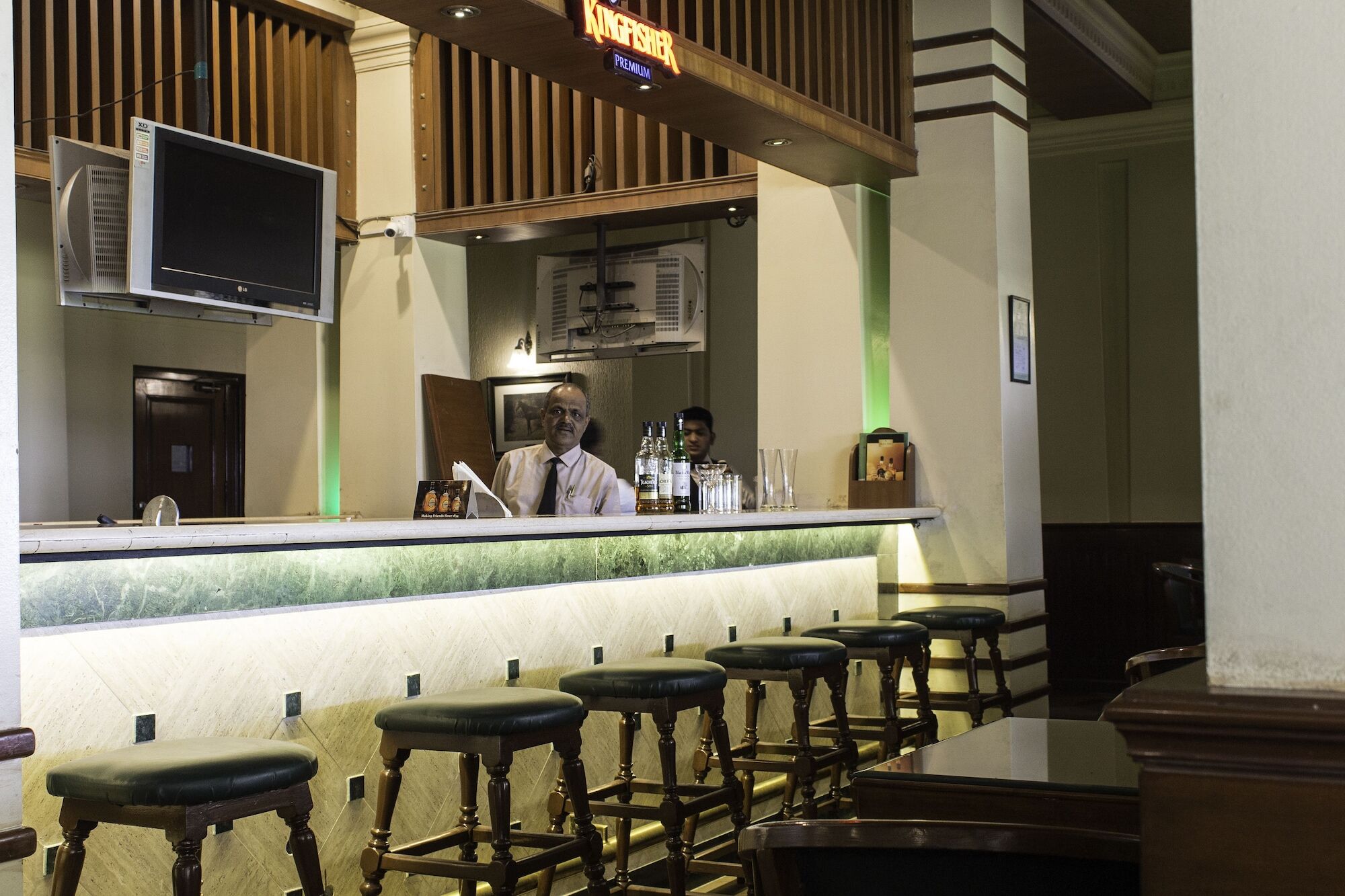 Turf Club House Hotell Pune Exteriör bild